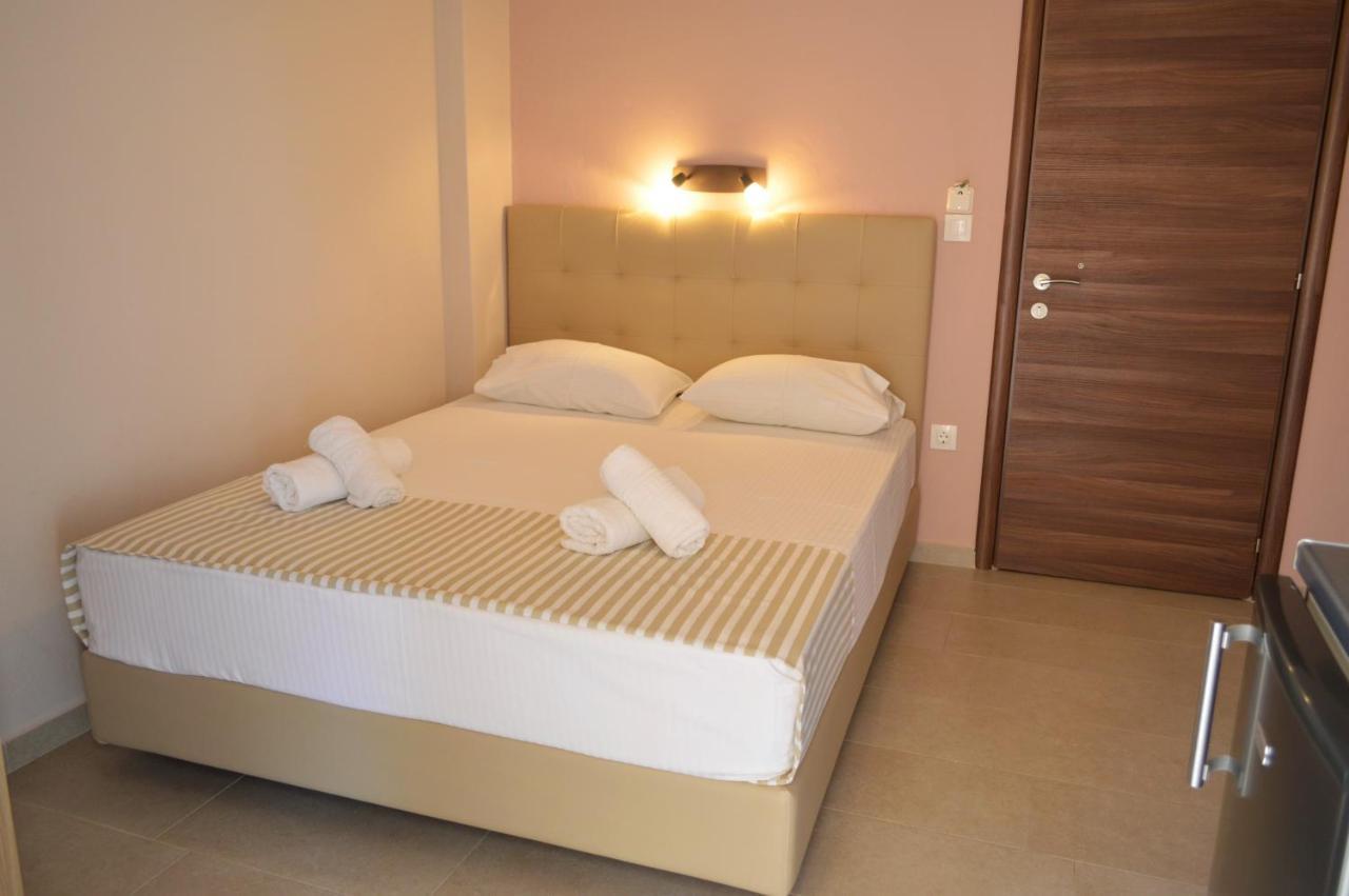 Giannas House Aparthotel Сарти Екстериор снимка