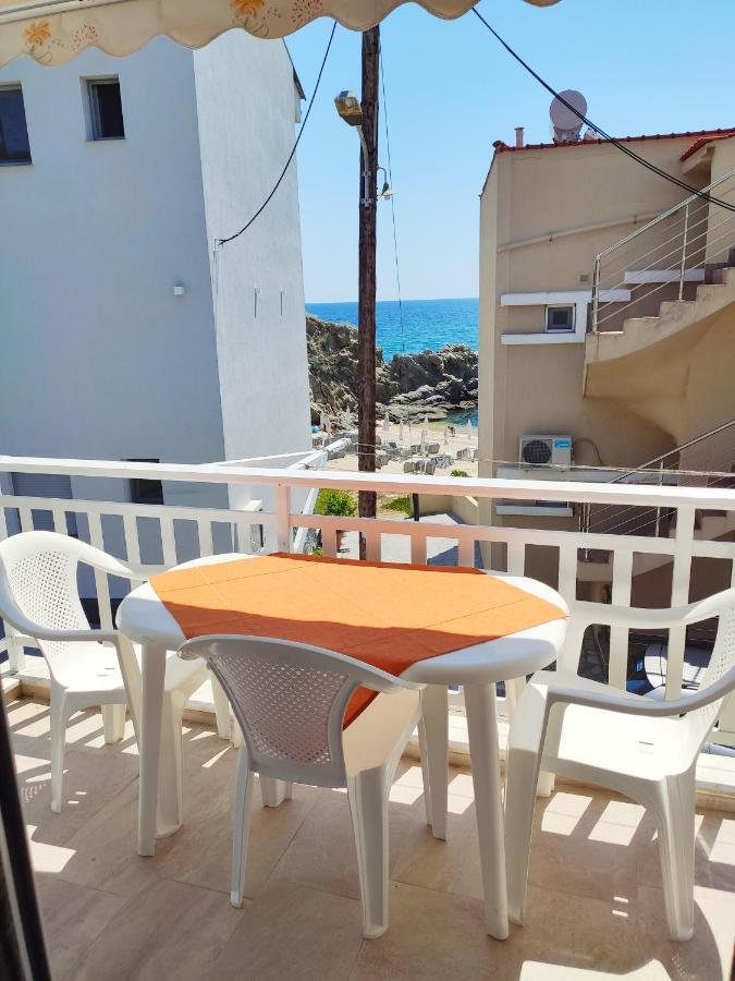 Giannas House Aparthotel Сарти Екстериор снимка