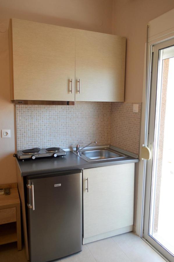 Giannas House Aparthotel Сарти Екстериор снимка