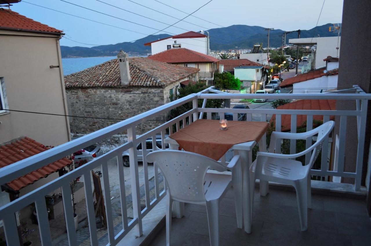 Giannas House Aparthotel Сарти Екстериор снимка