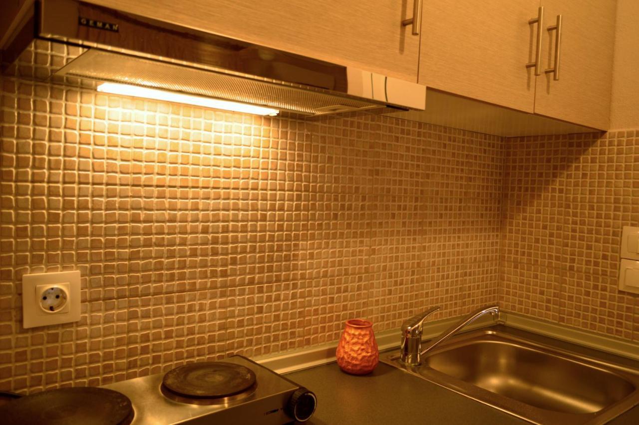 Giannas House Aparthotel Сарти Екстериор снимка