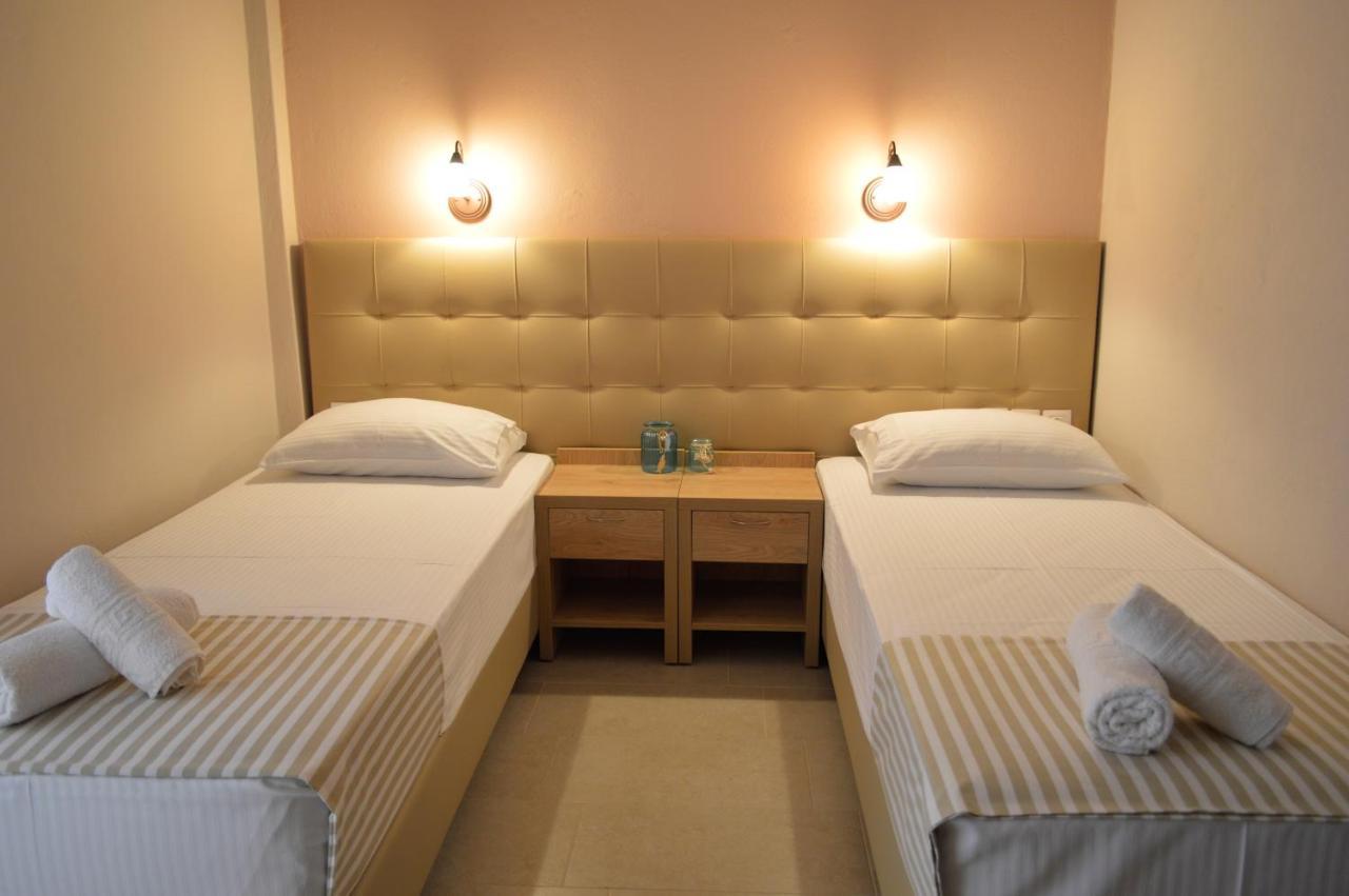 Giannas House Aparthotel Сарти Екстериор снимка