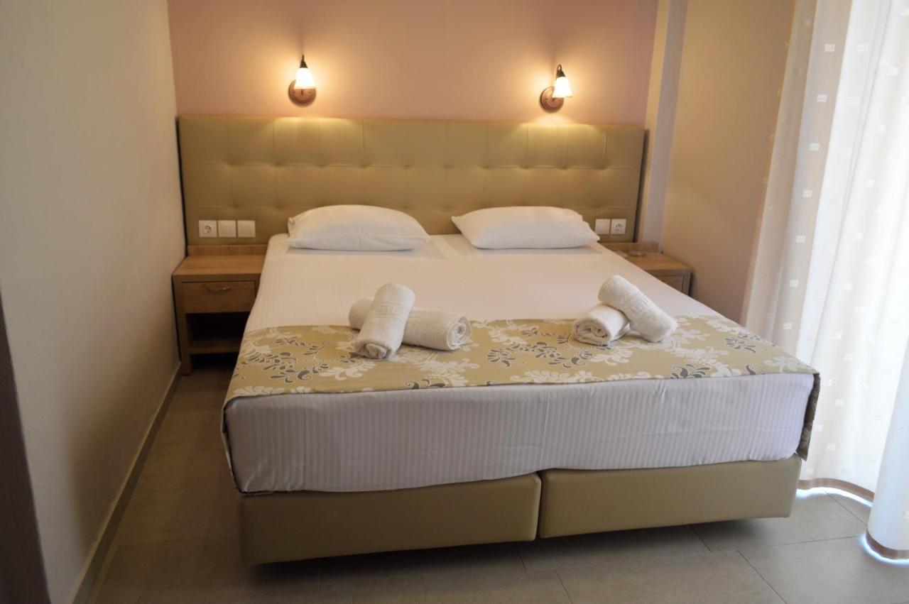 Giannas House Aparthotel Сарти Екстериор снимка