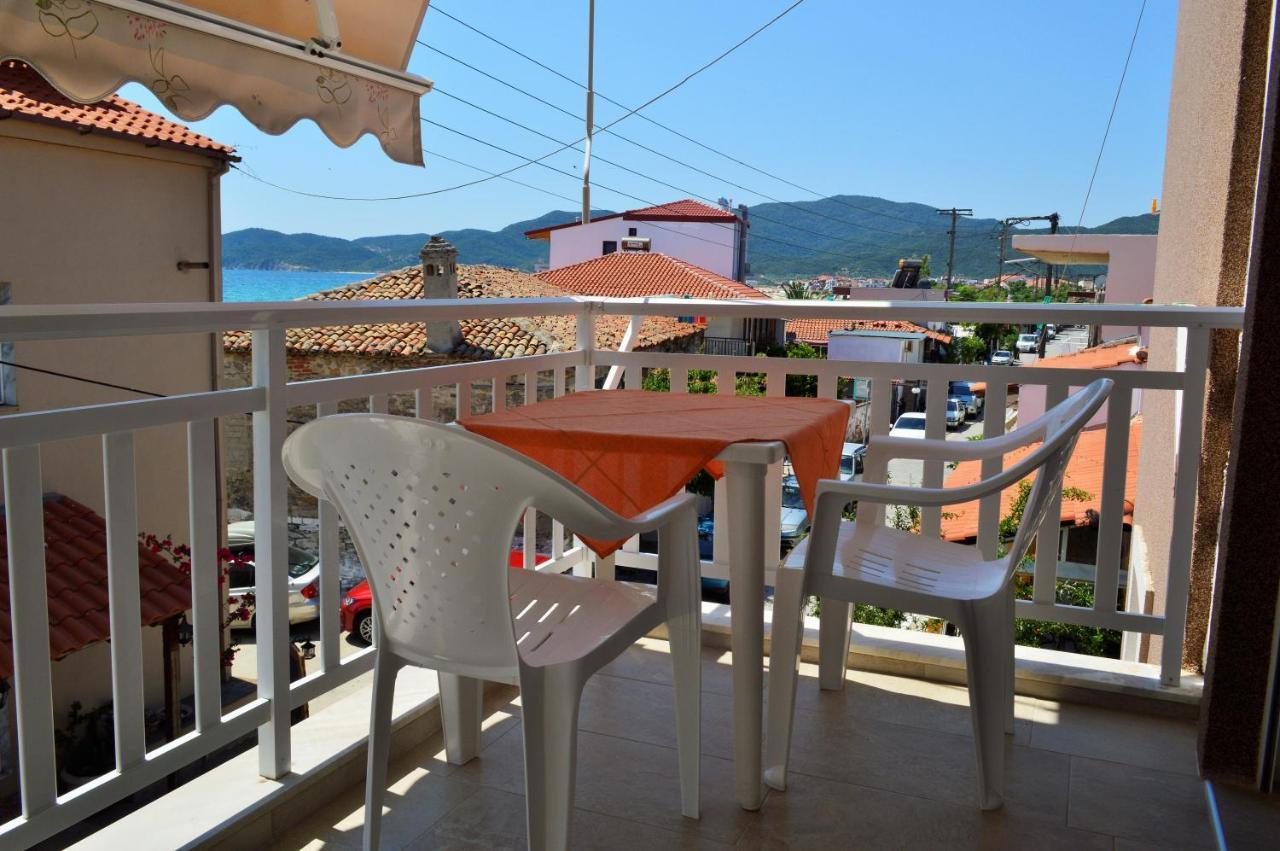 Giannas House Aparthotel Сарти Екстериор снимка