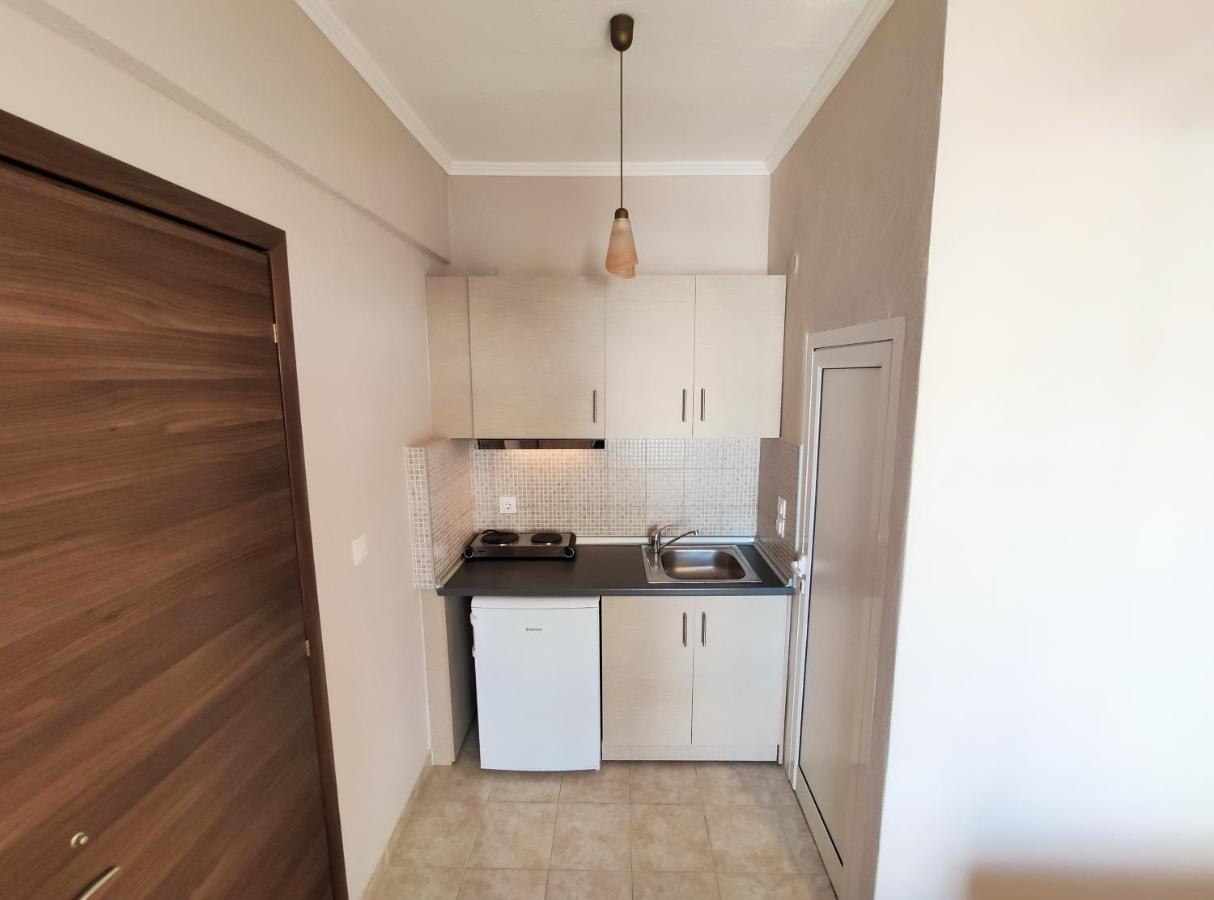 Giannas House Aparthotel Сарти Екстериор снимка