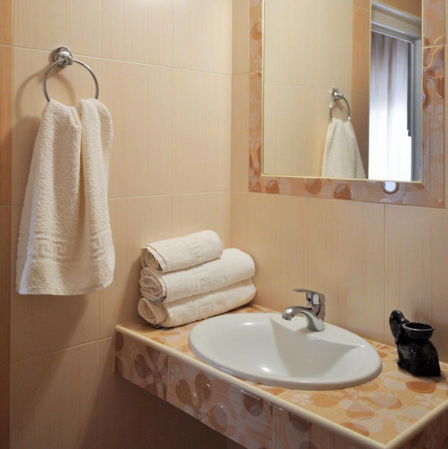 Giannas House Aparthotel Сарти Екстериор снимка